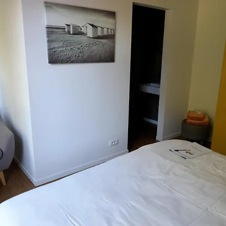 ヴィラ Fluisterbos Met Gratis Parking オステンド