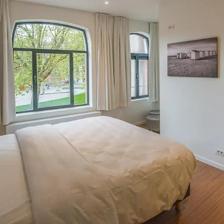 Fluisterbos Met Gratis Parking אוסטנדה